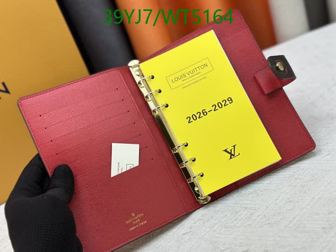 LV-Wallet-4A Quality Code: WT5164 $: 39USD