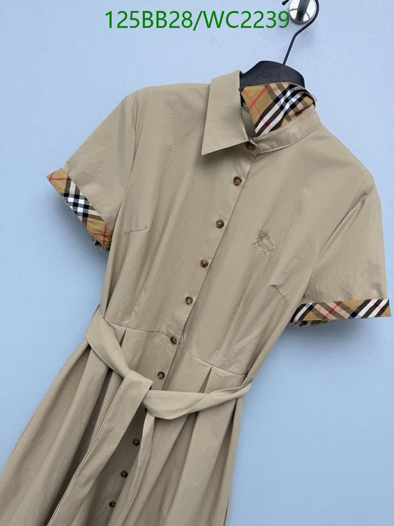Burberry-Clothing Code: WC2239 $: 125USD