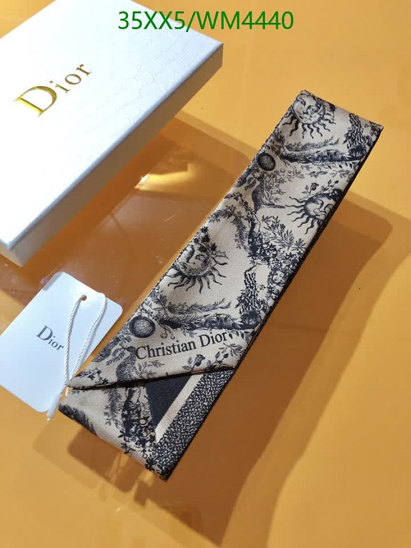 Dior-Scarf Code: WM4440 $: 35USD