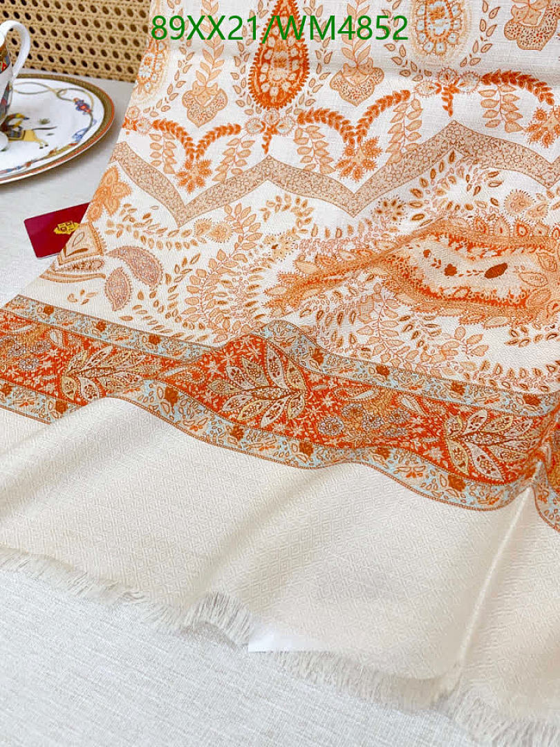 Loro Piana-Scarf Code: WM4852 $: 89USD