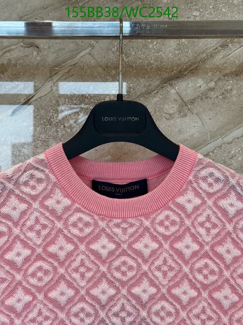 LV-Clothing Code: WC2542 $: 155USD