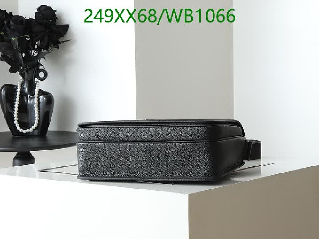 Prada-Bag-Mirror Quality Code: WB1066 $: 249USD
