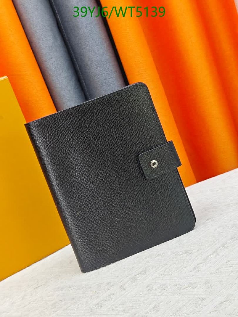 LV-Wallet-4A Quality Code: WT5139 $: 39USD