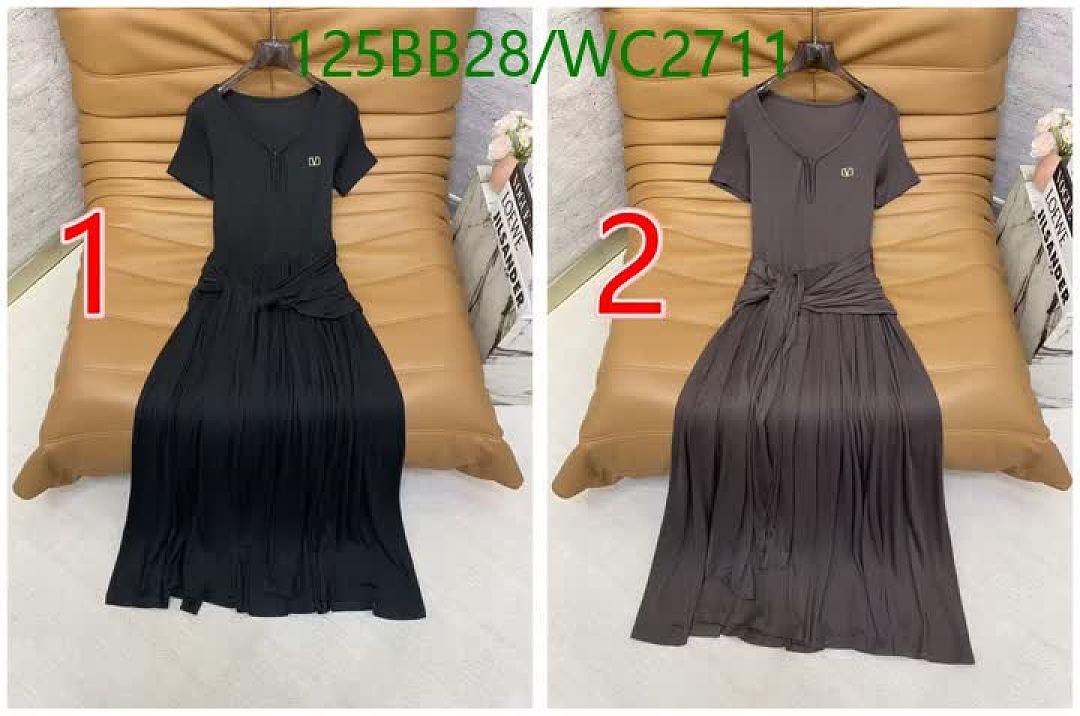 Valentino-Clothing Code: WC2711 $: 125USD