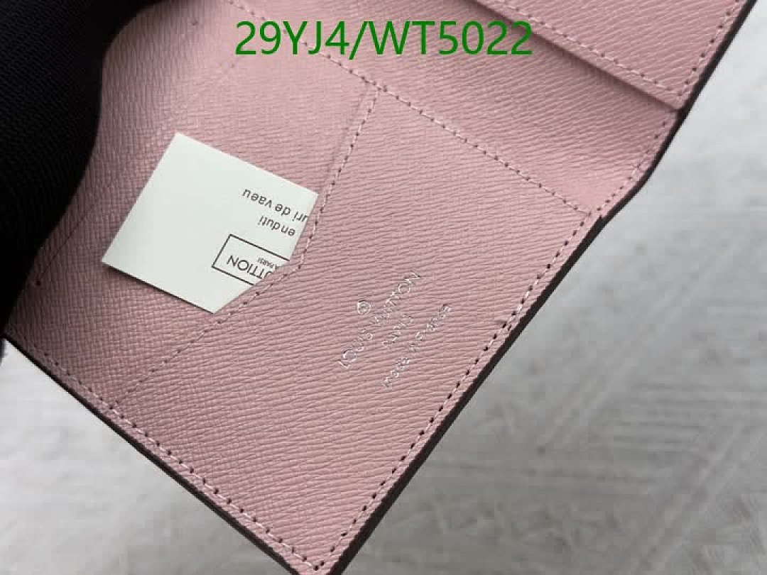 LV-Wallet-4A Quality Code: WT5022 $: 29USD