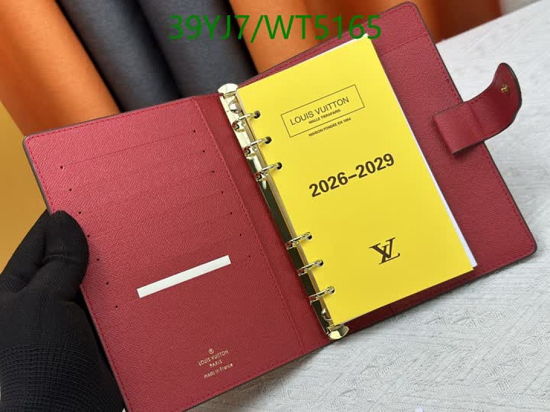 LV-Wallet-4A Quality Code: WT5165 $: 39USD