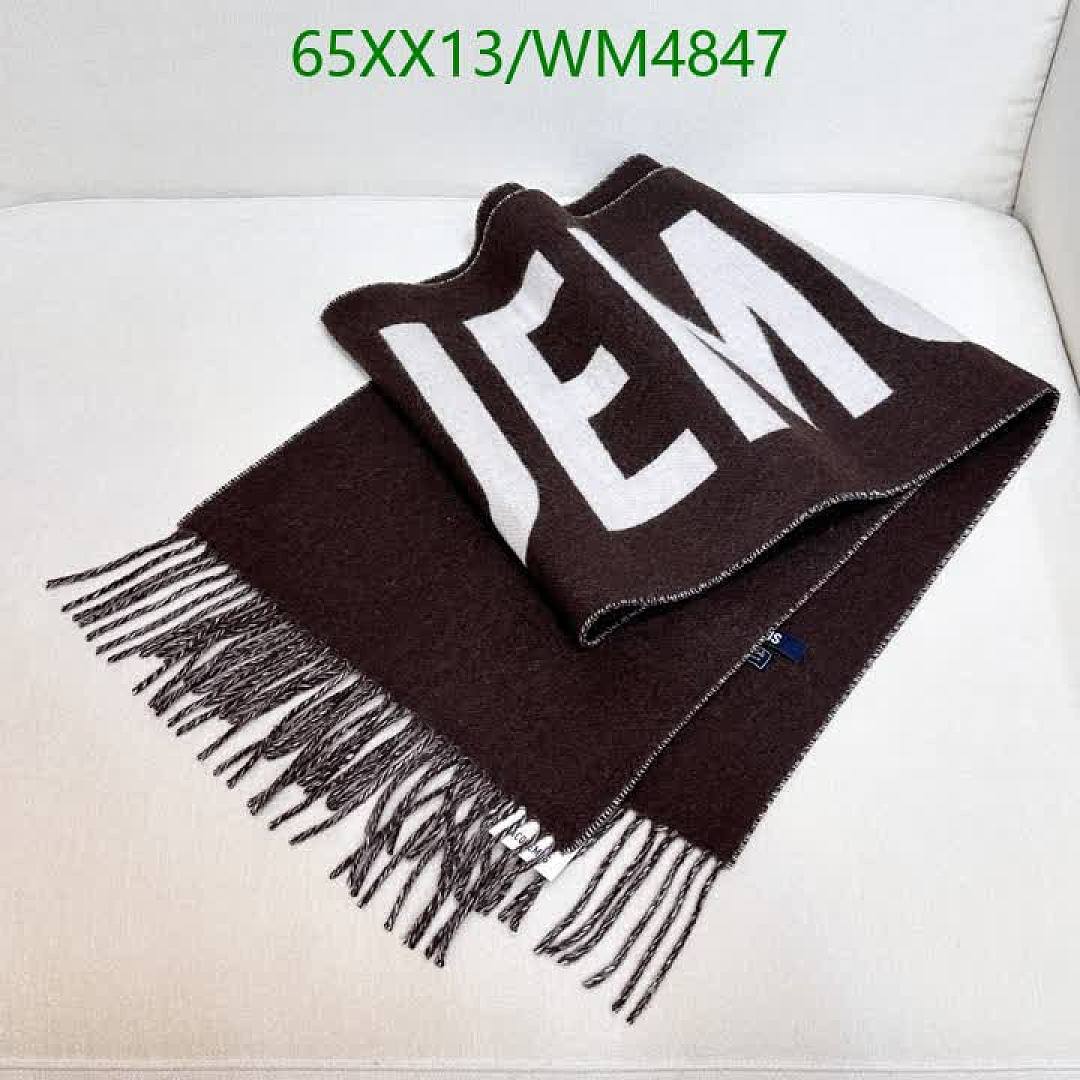 Jacquemus-Scarf Code: WM4847 $: 65USD