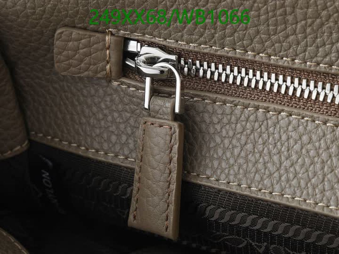 Prada-Bag-Mirror Quality Code: WB1066 $: 249USD