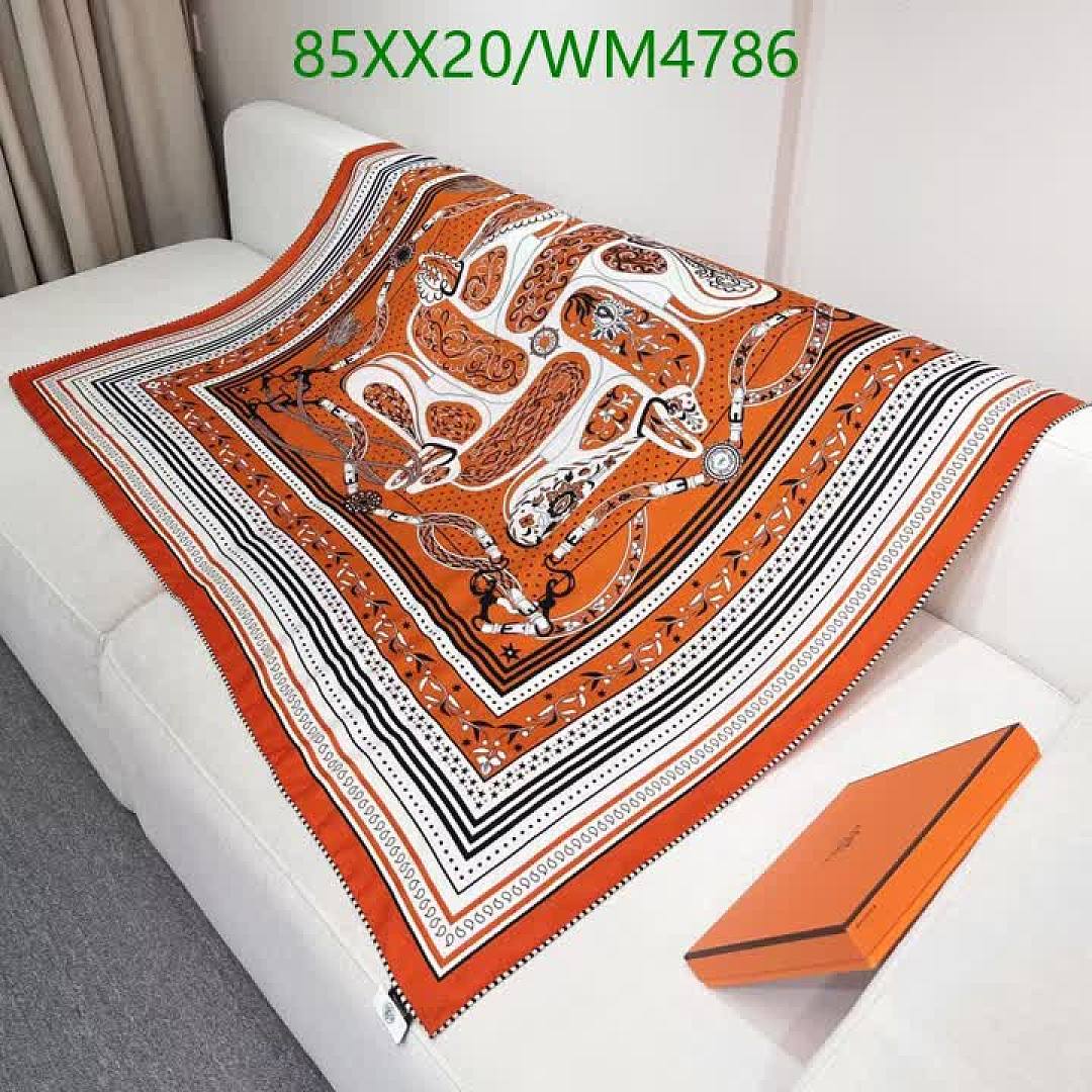 Hermes-Scarf Code: WM4786 $: 85USD