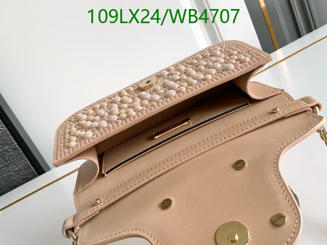 Valentino-Bag-4A Quality Code: WB4707 $: 109USD