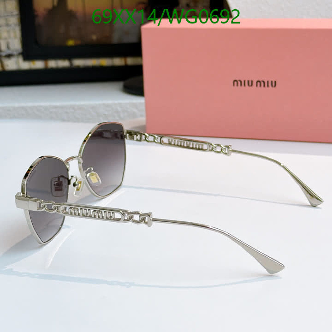 Miu Miu-Glasses Code: WG0692 $: 69USD