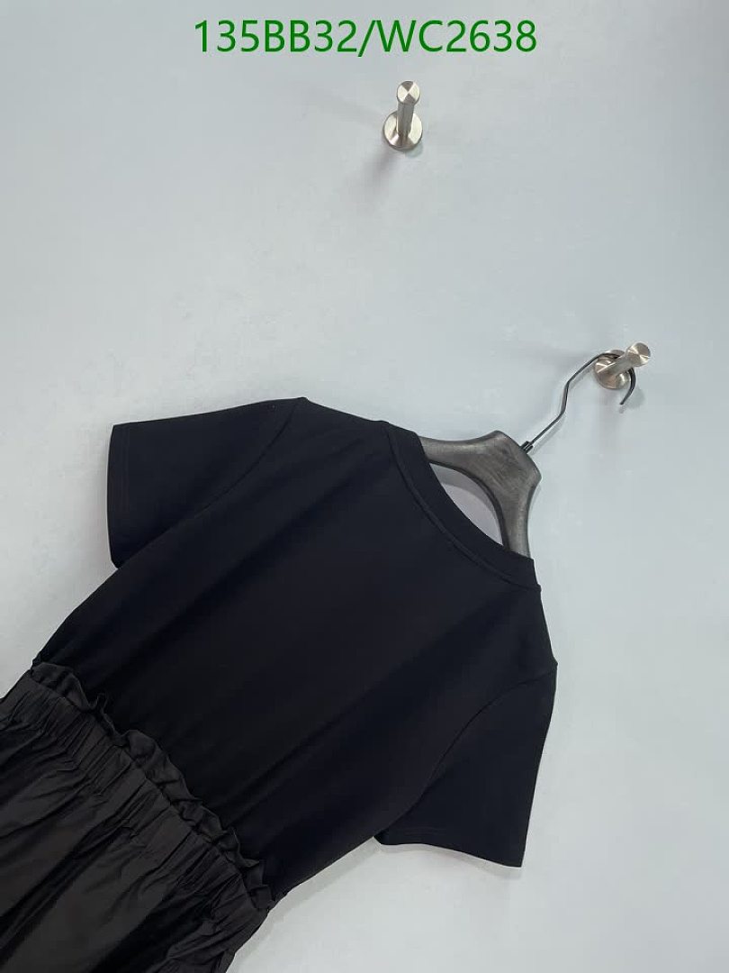 Prada-Clothing Code: WC2638 $: 135USD