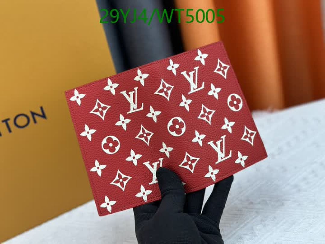LV-Wallet-4A Quality Code: WT5005 $: 29USD