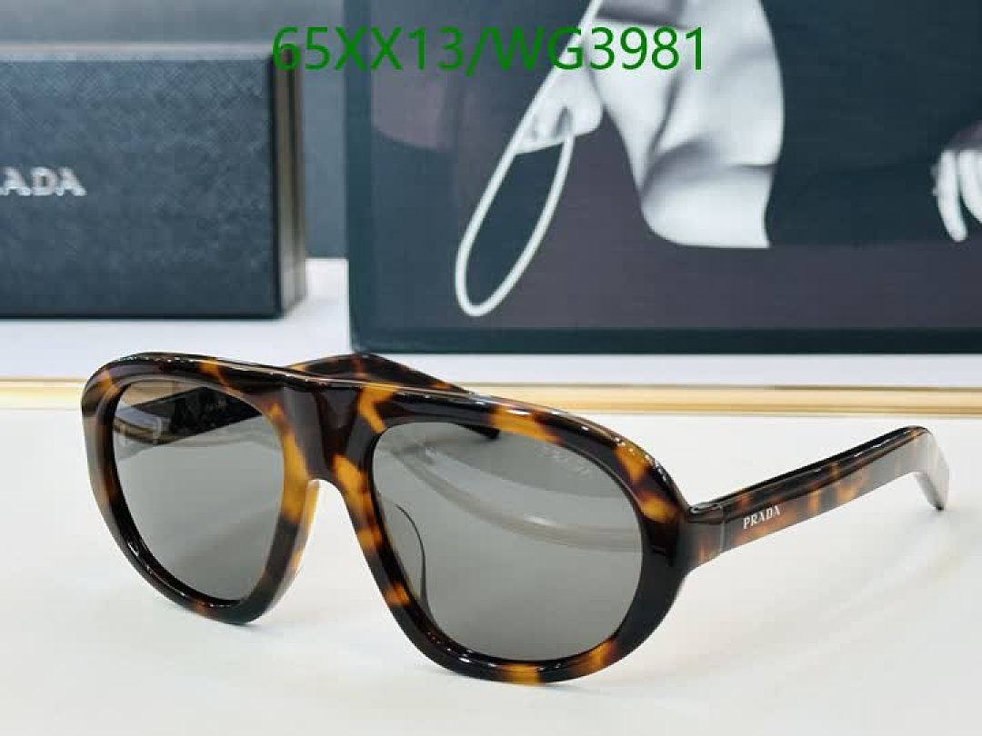 Prada-Glasses Code: WG3981 $: 65USD