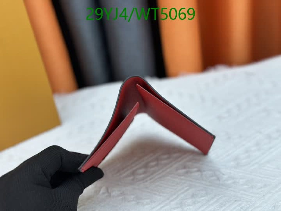 LV-Wallet-4A Quality Code: WT5069 $: 29USD