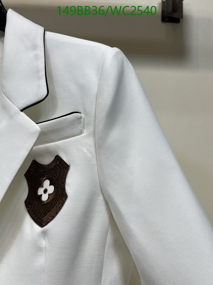 LV-Clothing Code: WC2540 $: 149USD