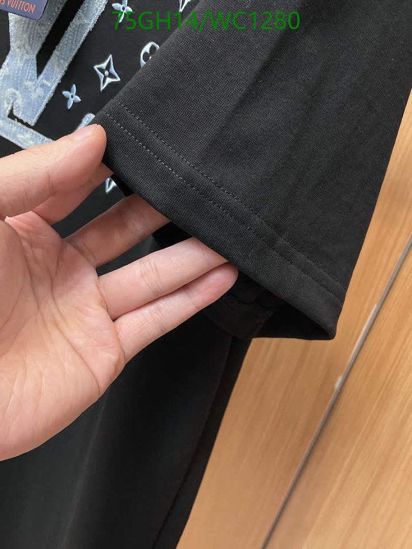 LV-Clothing Code: WC1280 $: 75USD