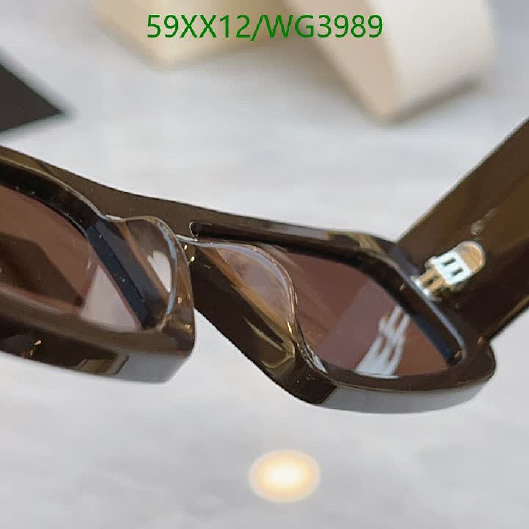 Prada-Glasses Code: WG3989 $: 59USD