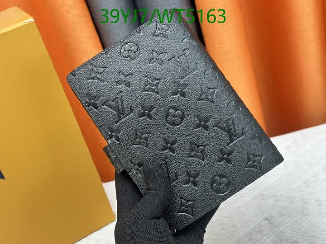 LV-Wallet-4A Quality Code: WT5163 $: 39USD