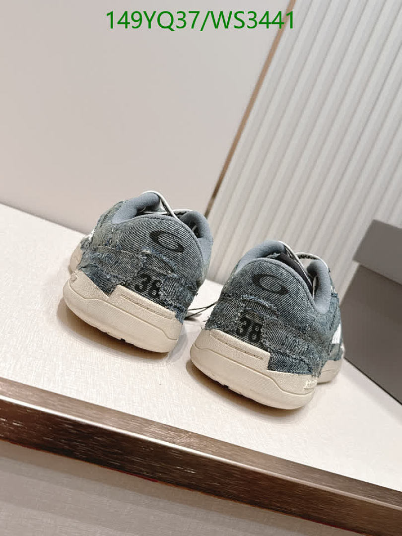 Balenciaga-Women Shoes Code: WS3441 $: 149USD