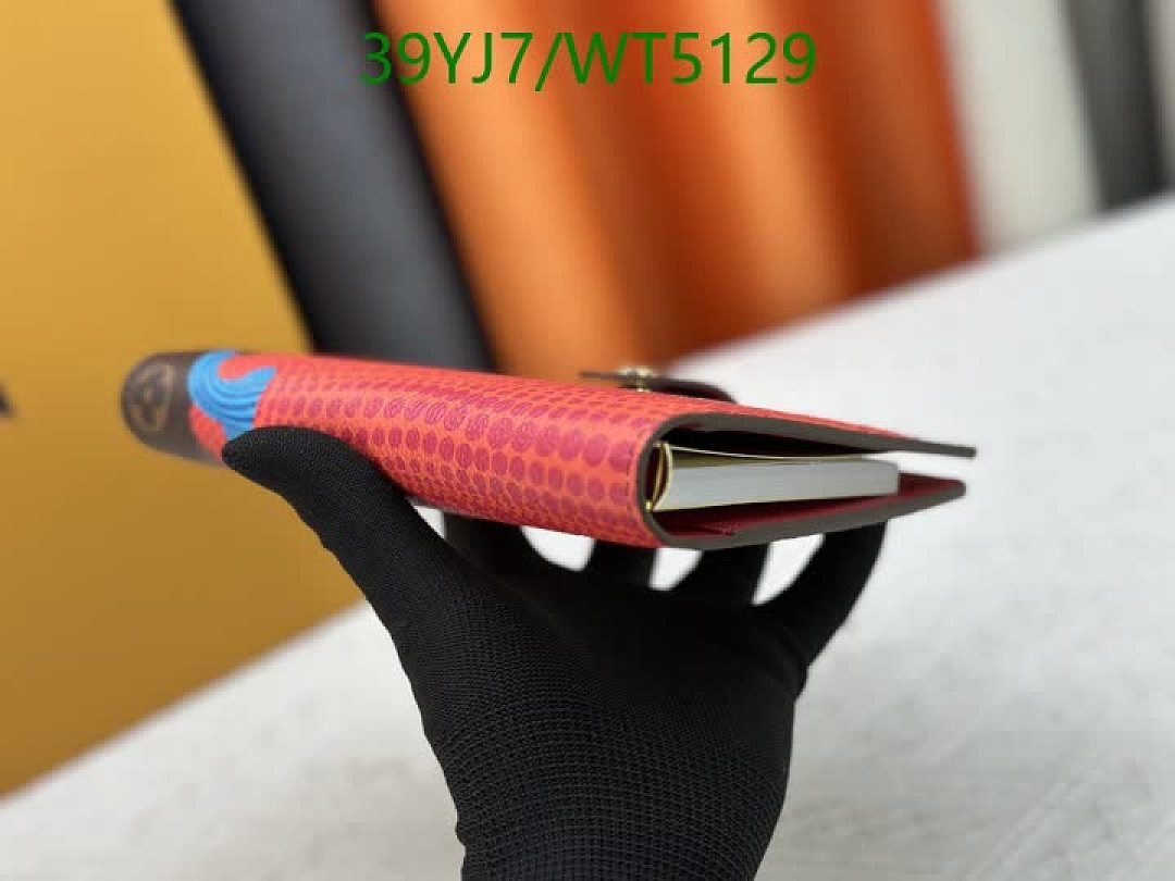 LV-Wallet-4A Quality Code: WT5129 $: 39USD
