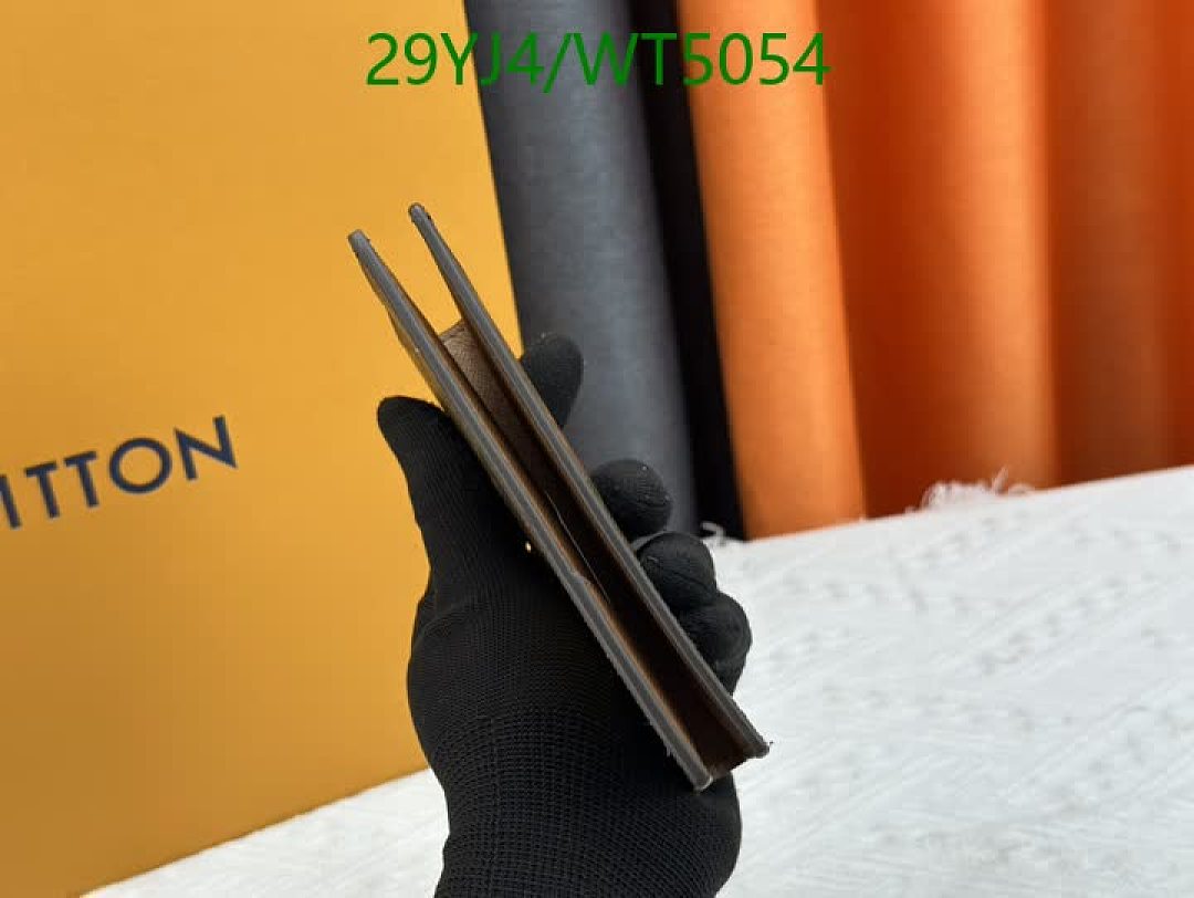 LV-Wallet-4A Quality Code: WT5054 $: 29USD