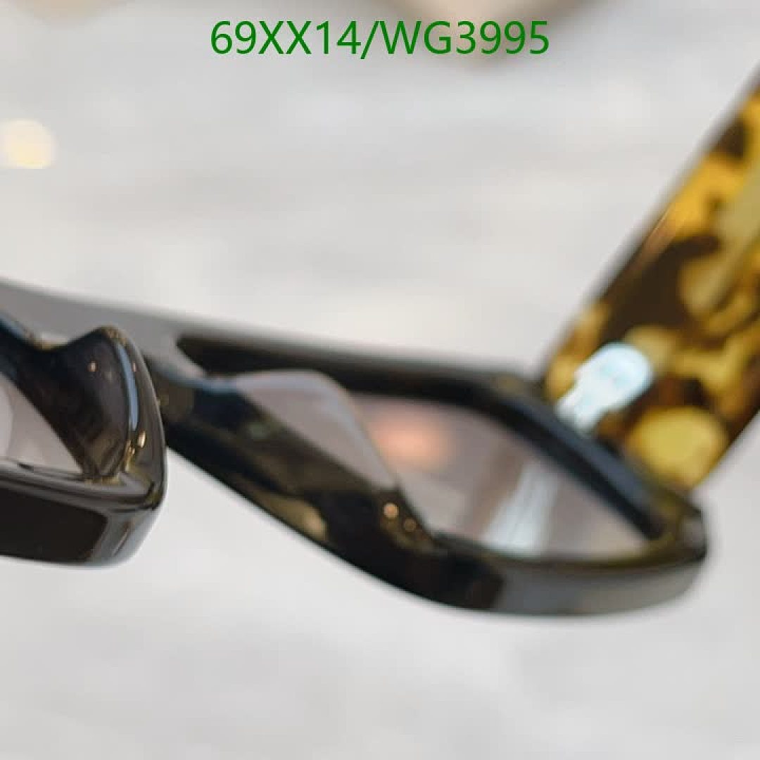 Prada-Glasses Code: WG3995 $: 69USD