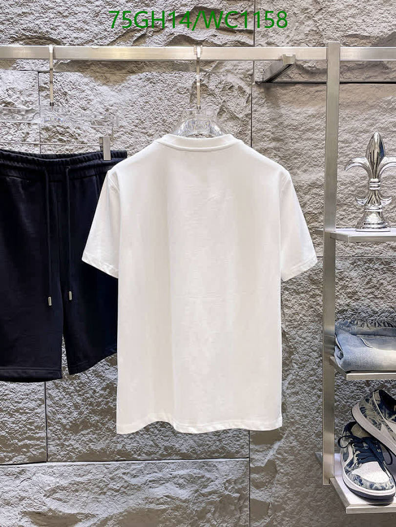 Burberry-Clothing Code: WC1158 $: 75USD