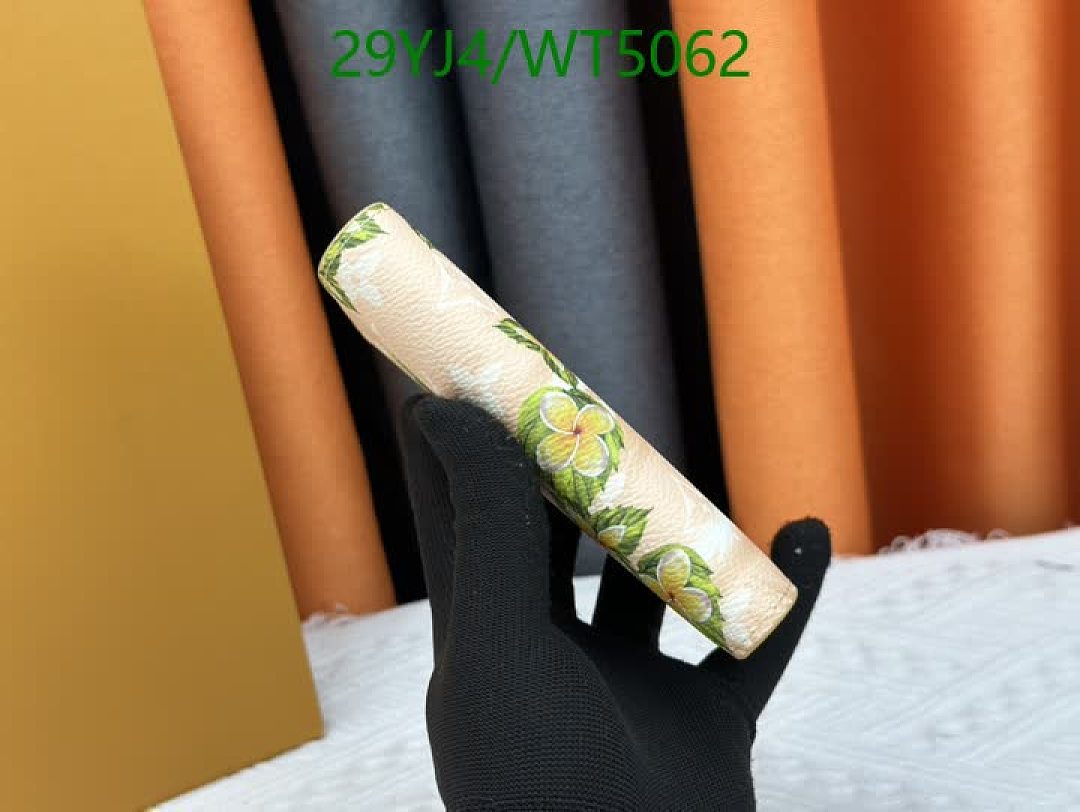 LV-Wallet-4A Quality Code: WT5062 $: 29USD