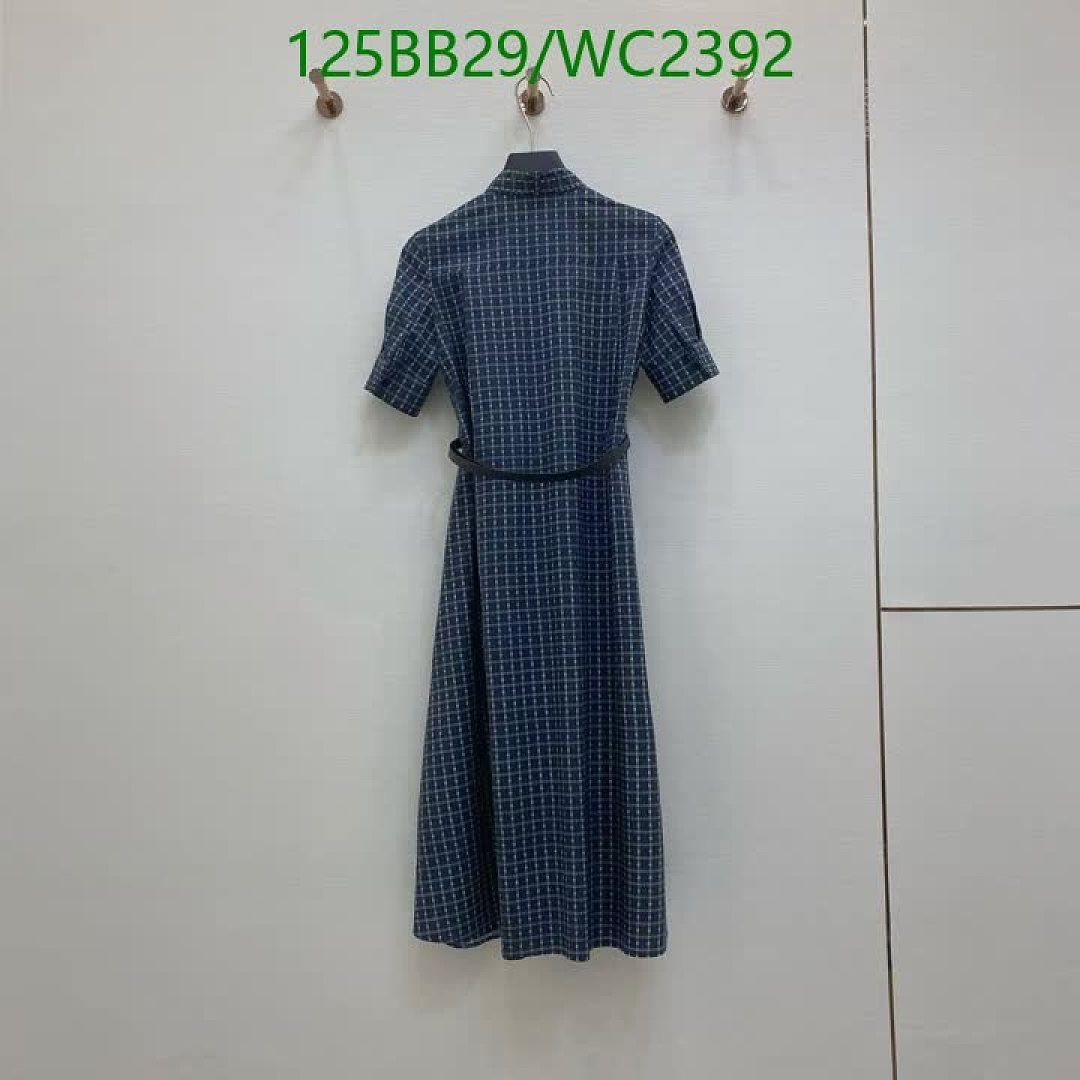Dior-Clothing Code: WC2392 $: 125USD