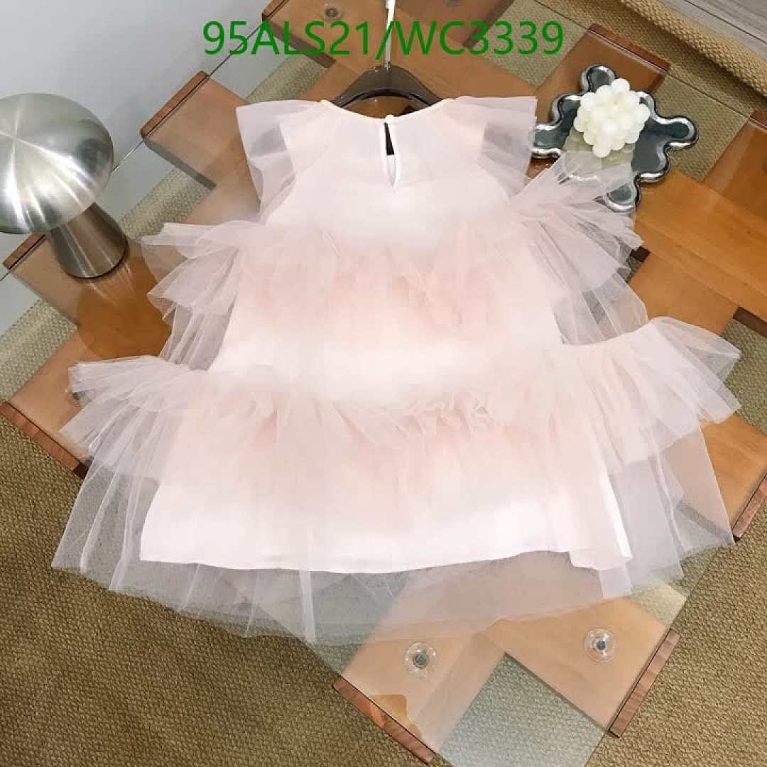 Fendi-Kids clothing Code: WC3339 $: 95USD