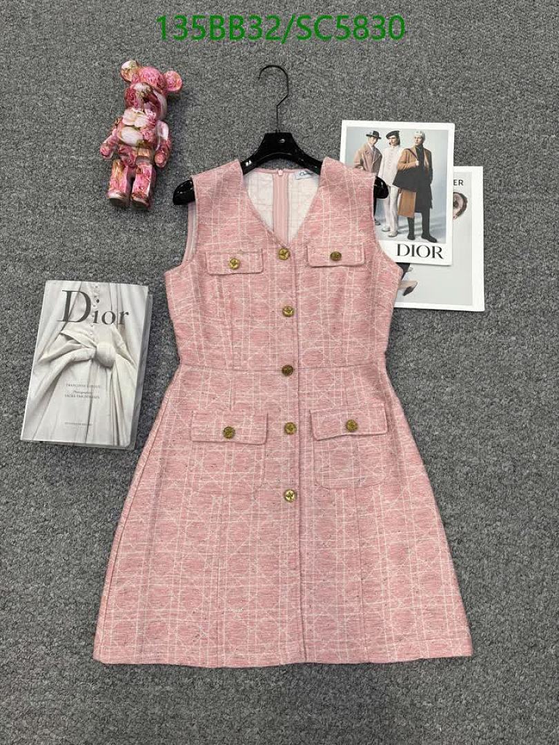 Dior-Clothing Code: SC5830 $: 135USD