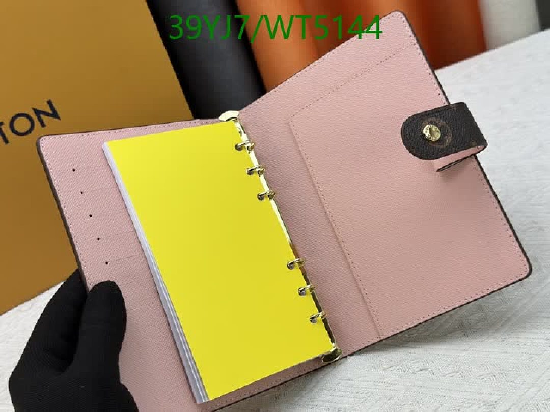 LV-Wallet-4A Quality Code: WT5144 $: 39USD