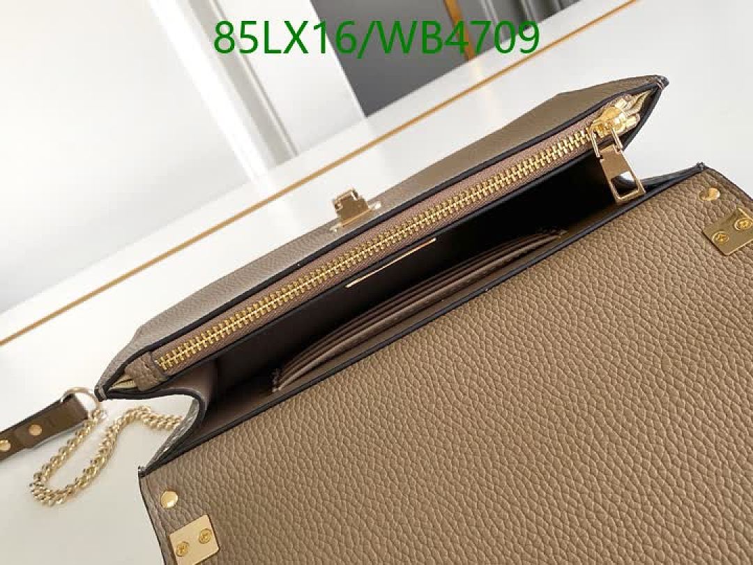 Valentino-Bag-4A Quality Code: WB4709 $: 85USD