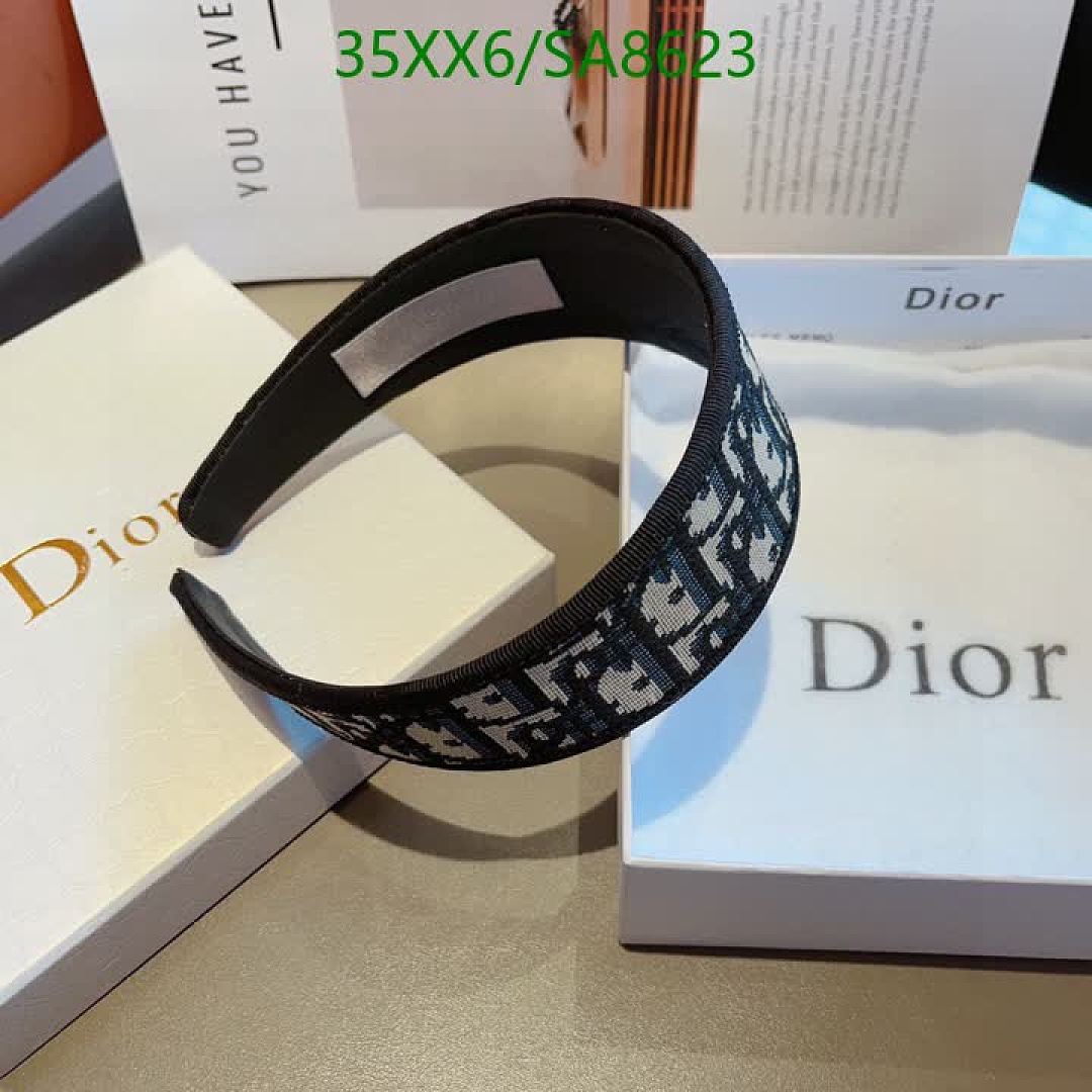 Dior-Headband Code: SA8623 $: 35USD