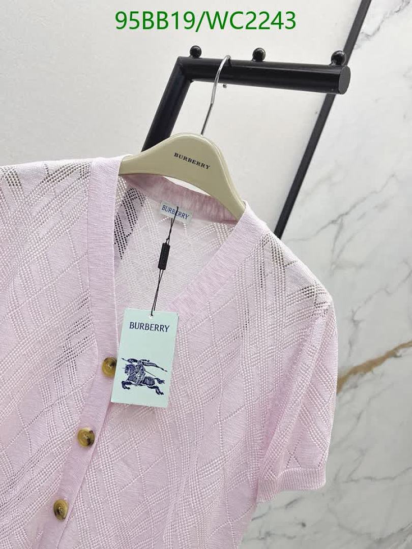 Burberry-Clothing Code: WC2243 $: 95USD