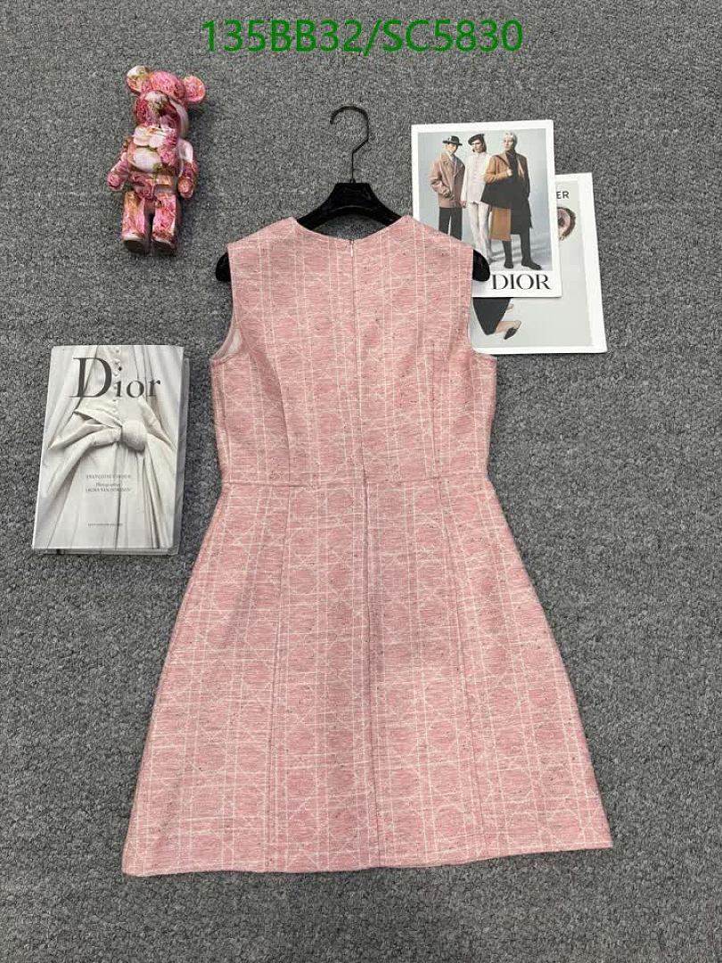 Dior-Clothing Code: SC5830 $: 135USD