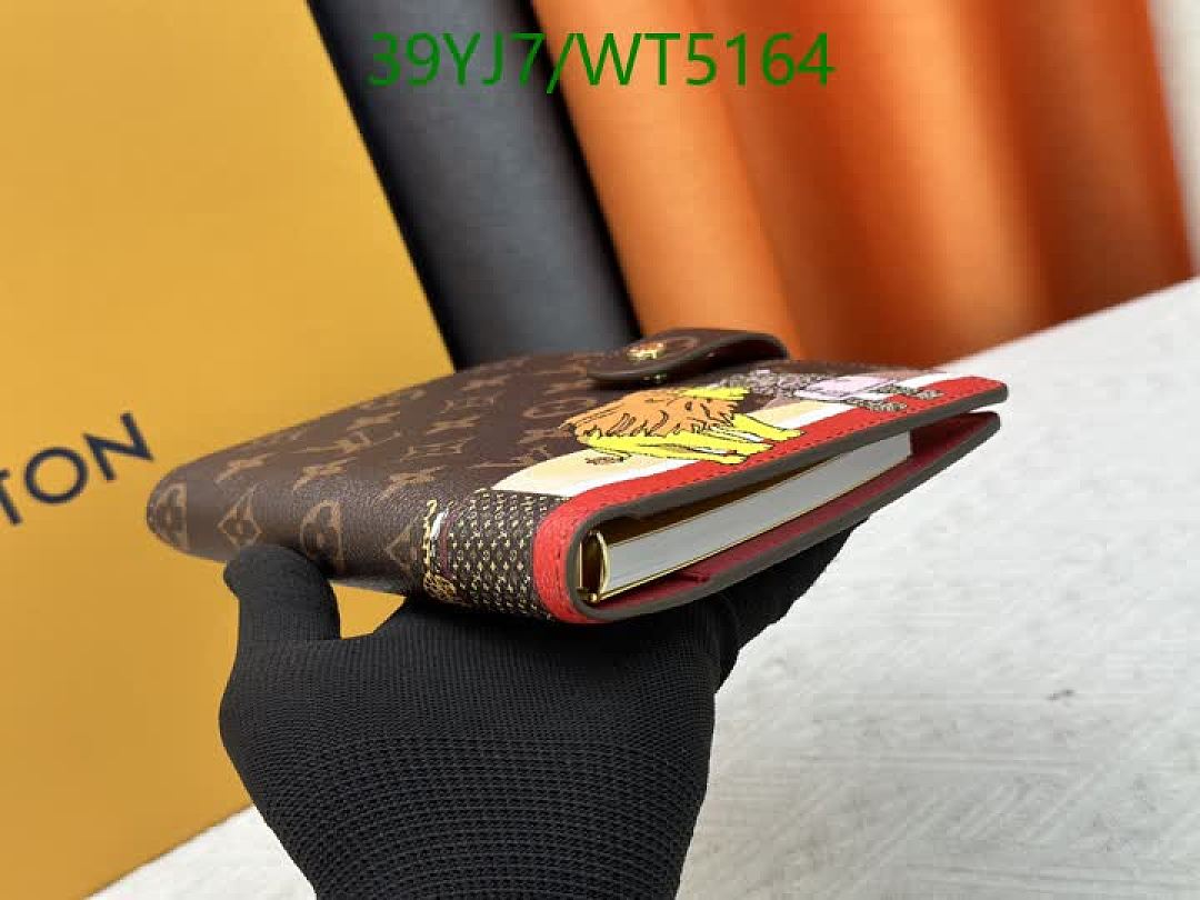LV-Wallet-4A Quality Code: WT5164 $: 39USD