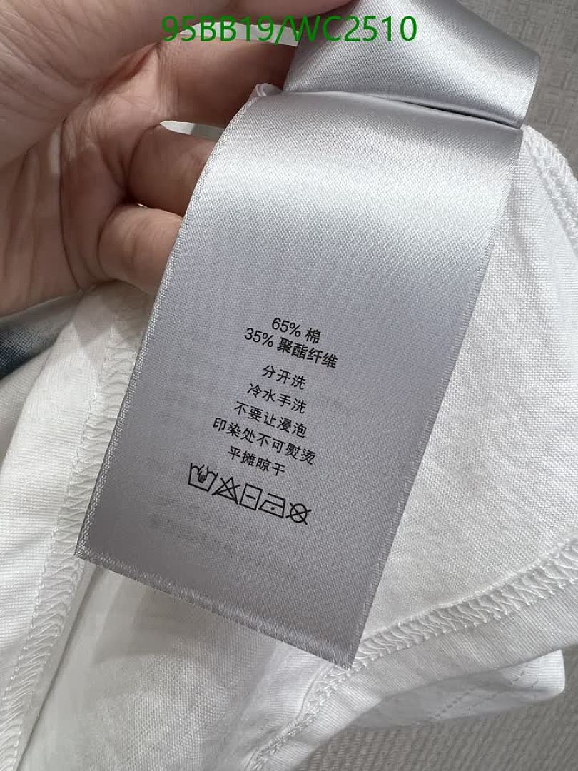 LV-Clothing Code: WC2510 $: 95USD