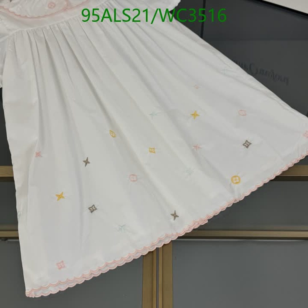 LV-Kids Clothing Code: WC3516 $: 95USD