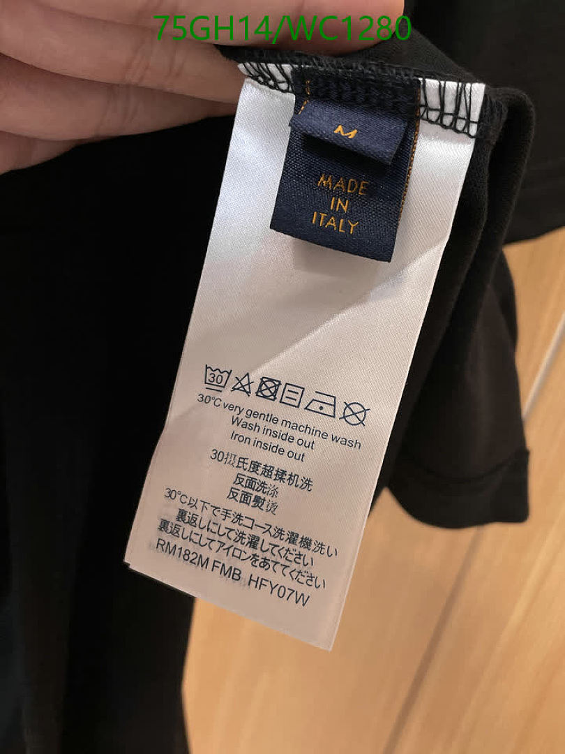 LV-Clothing Code: WC1280 $: 75USD