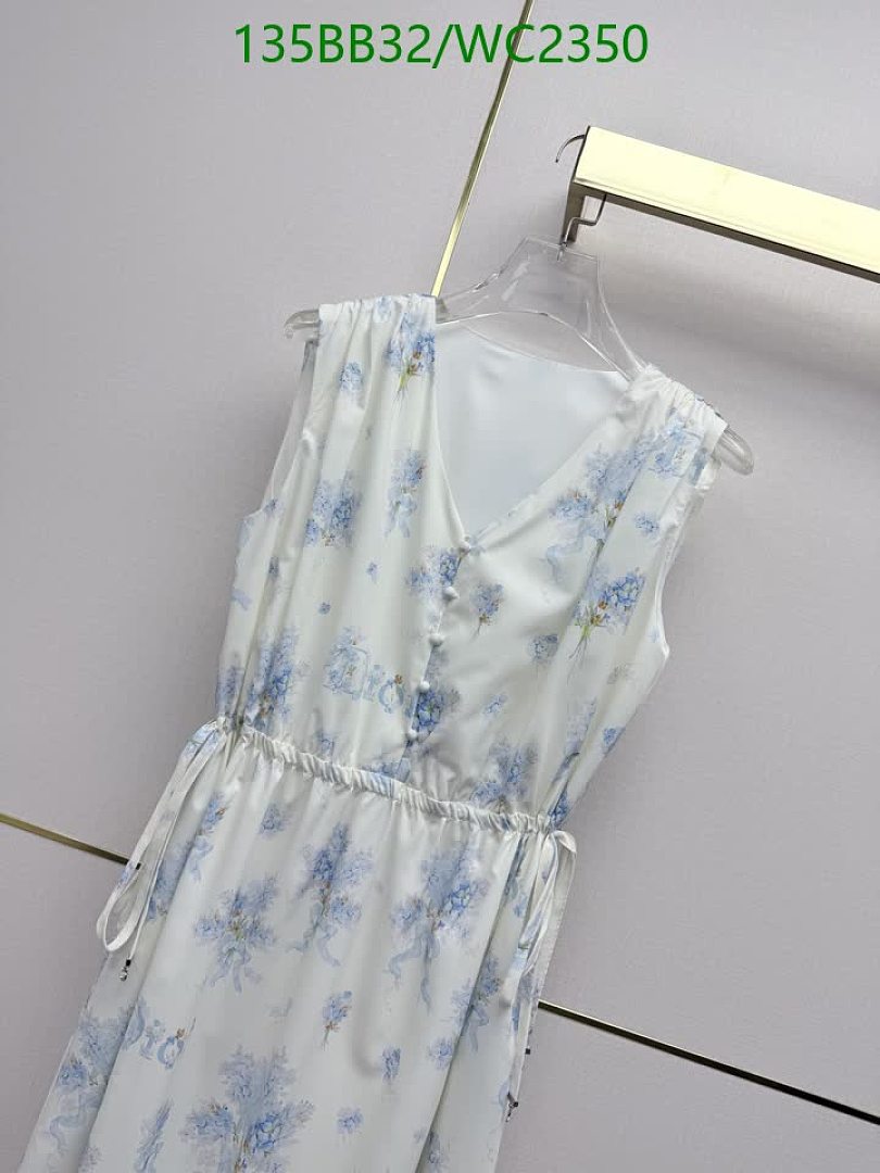 Dior-Clothing Code: WC2350 $: 135USD