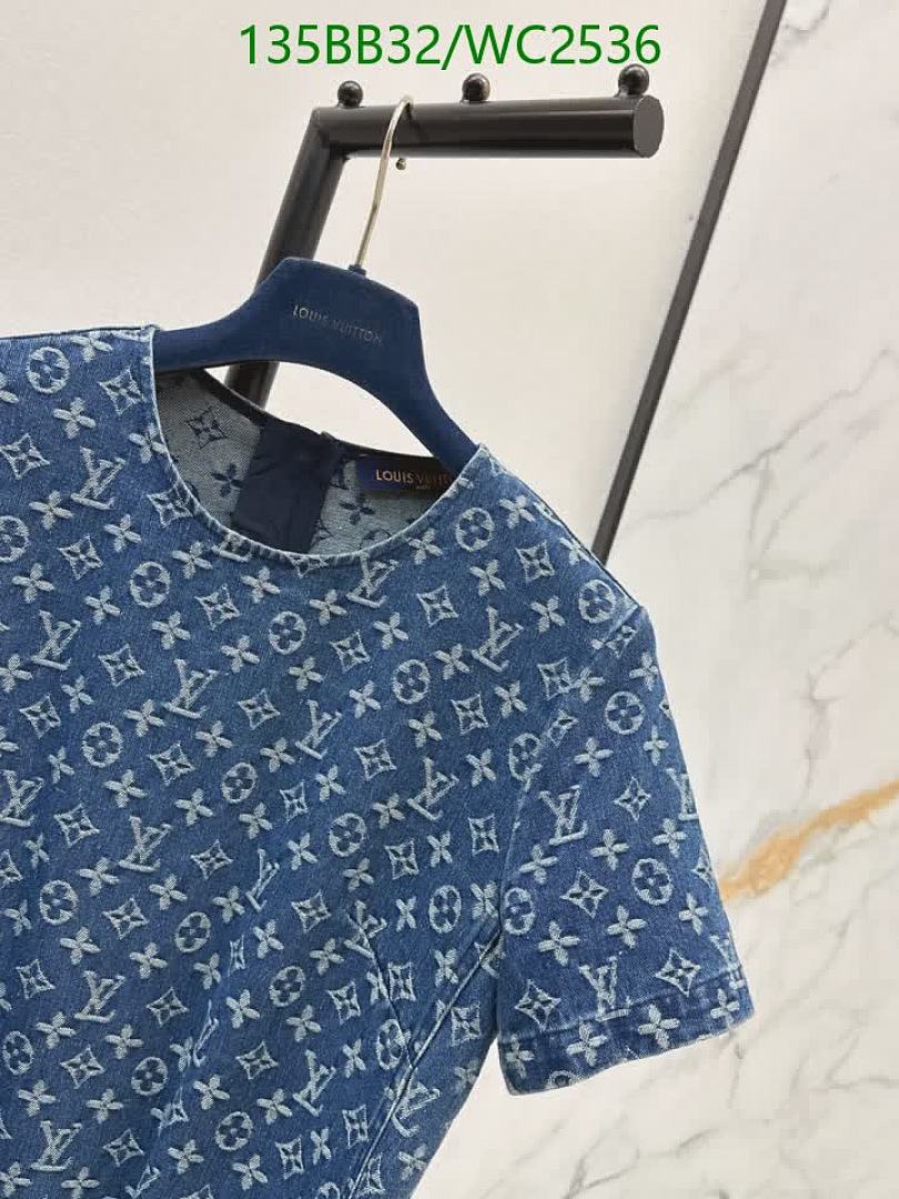 LV-Clothing Code: WC2536 $: 135USD