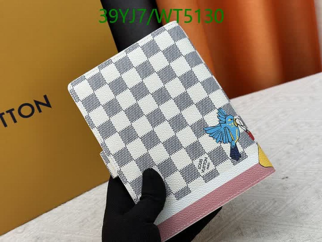 LV-Wallet-4A Quality Code: WT5130 $: 39USD