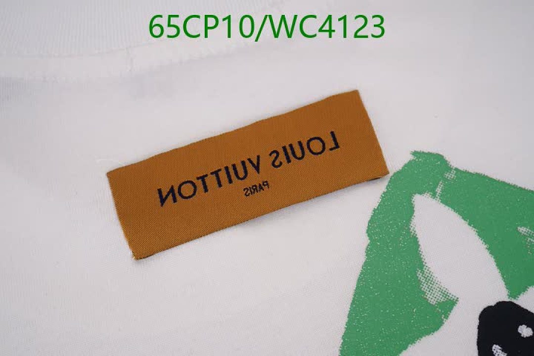 LV-Clothing Code: WC4123 $: 65USD