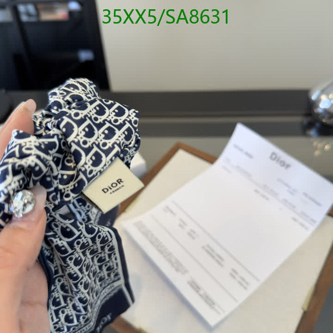 Dior-Headband Code: SA8631 $: 35USD