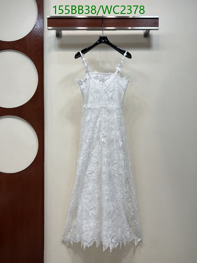 Dior-Clothing Code: WC2378 $: 155USD