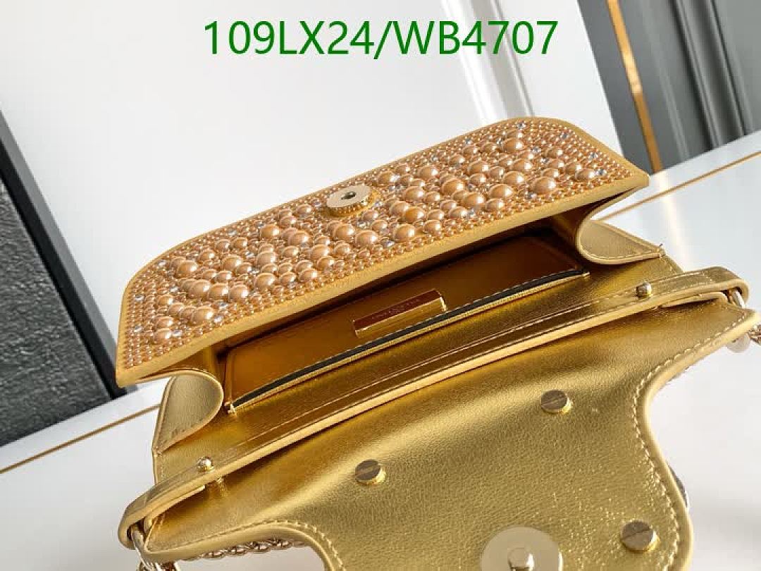 Valentino-Bag-4A Quality Code: WB4707 $: 109USD