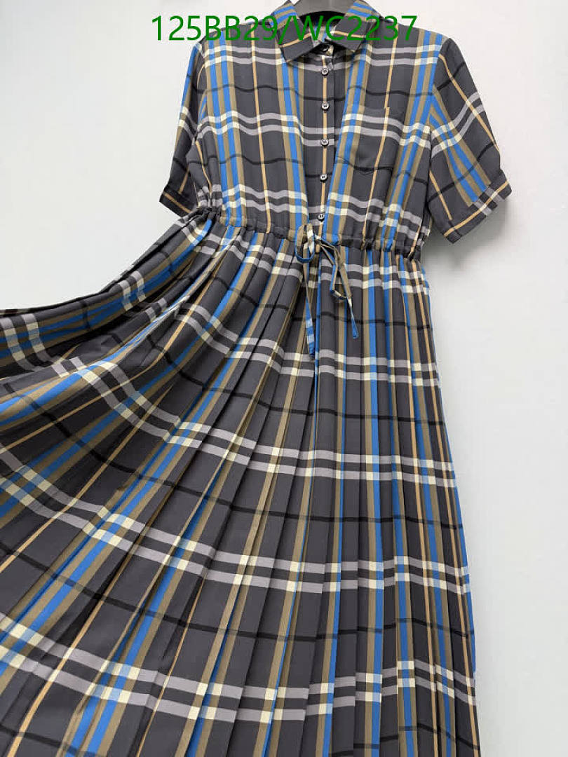 Burberry-Clothing Code: WC2237 $: 125USD