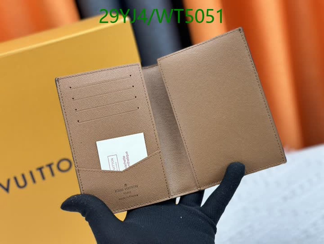 LV-Wallet-4A Quality Code: WT5051 $: 29USD